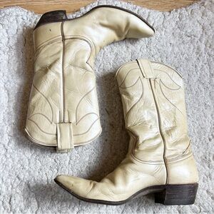Nocona Women's Vintage Iridescent Cream Western Cowboy Boots Size 8C
